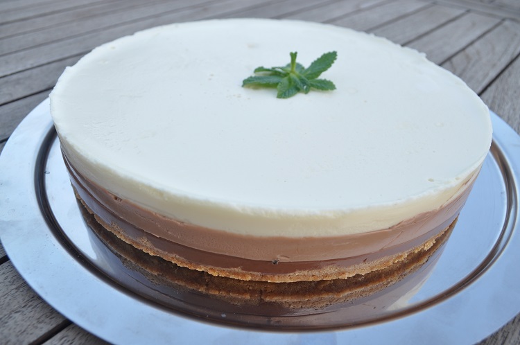 Tarta tres chocolates