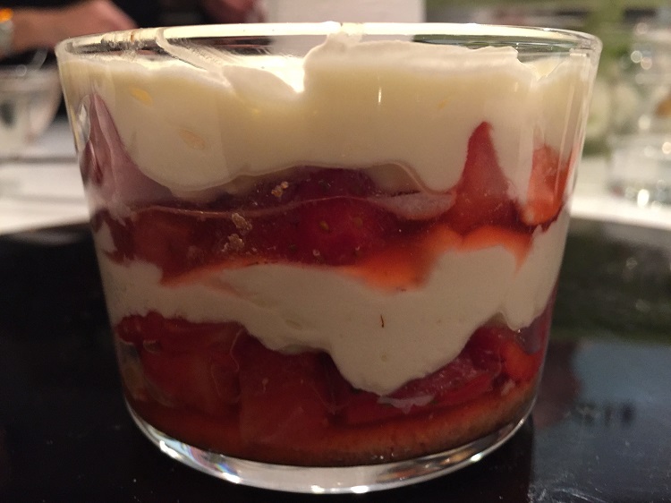 Tiramisú de fresas
